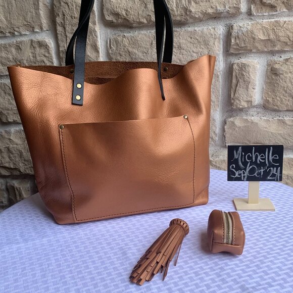PLG Large Classic Hava Tote Bundle! - Picture 1 of 10